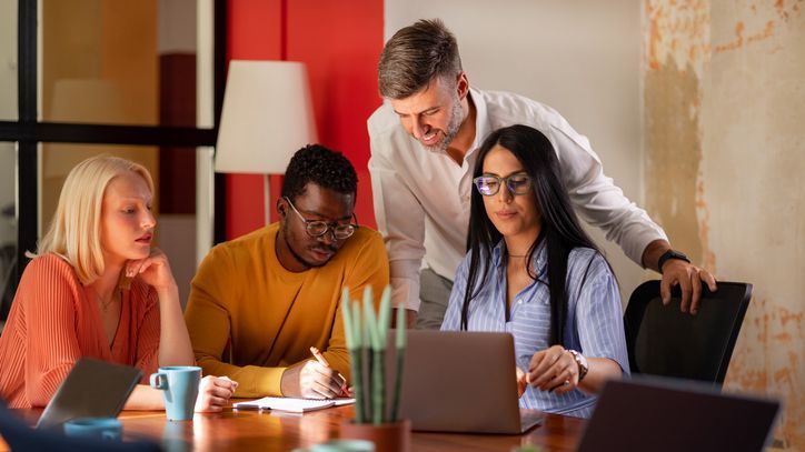 HR and people strategy leaders collaborating in a TechConnex peer group
